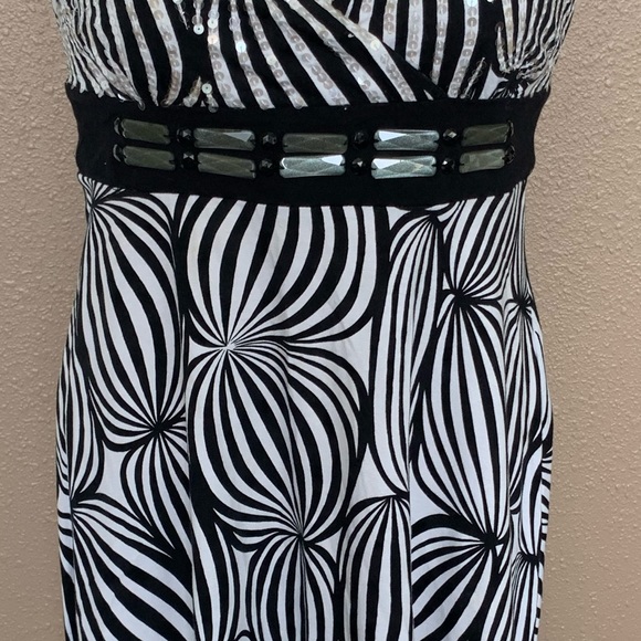 JOYOUS & FREE Black & White Halter Dress MED - Picture 4 of 6
